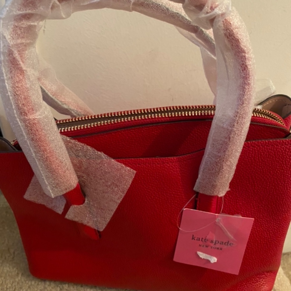 Kate Spade - Picture 4 of 6